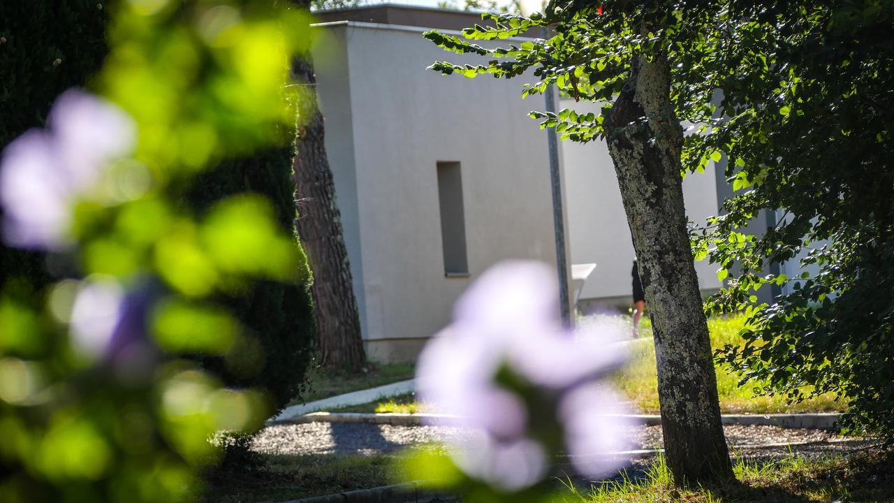 Village Vacances Passion La Buissiere Labeaume Exterior foto